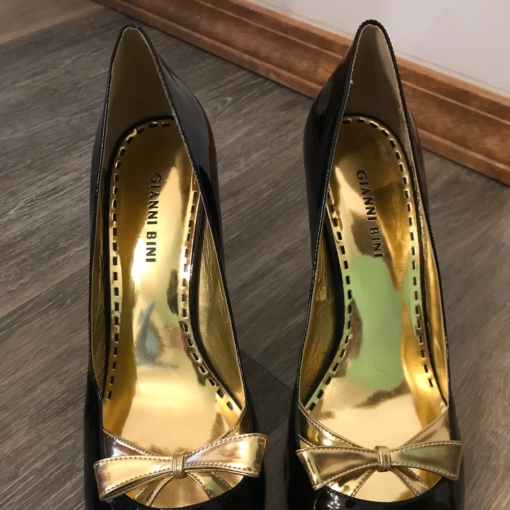 Gorgeous Gianni Bini Heels!